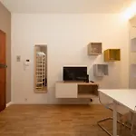 Battisti Flat, Near Station