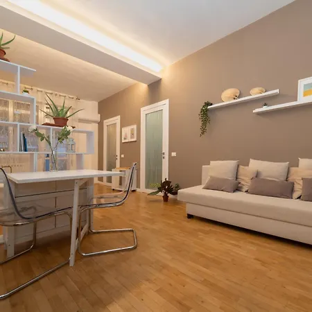 Battisti Flat, Near Station * Ferrara