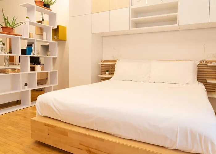 Battisti Flat, Near Station Ferrara